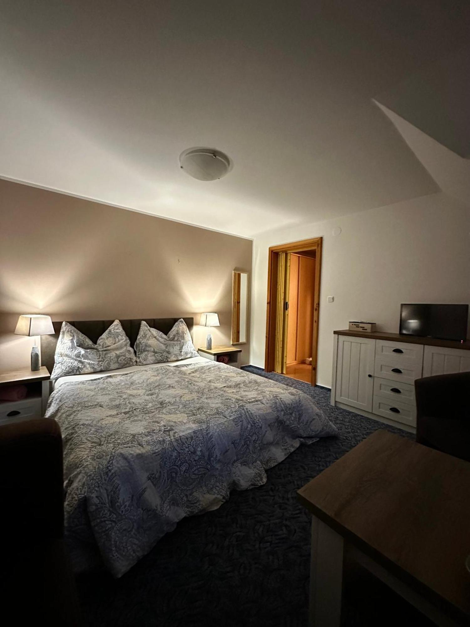 Penzion Benesov Otel Broumov Dış mekan fotoğraf